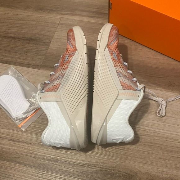 Nike Metcon 6 Desert Sand Summit White Women Sizes DJ3076-064 New Training - Picture 5 of 11